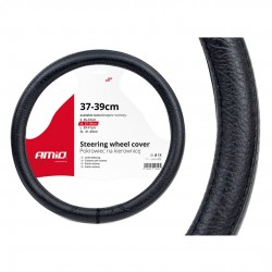 Amio - Κάλυμμα Τιμονιού Τύπου Swc-16 διάσταση 37-39cm υλικό Δερματίνη χρώμα Μαύρο μέγεθος M για Επιβατικά Αυτοκίνητα - 1 τεμ. (01382/AM) Amio - Κάλυμμα Τιμονιού Τύπου Swc-16 διάσταση 37-39cm υλικό Δερματίνη χρώμα Μαύρο μέγεθος M για Επιβατικά Αυτοκίνητα - 1 τεμ. (01382/AM)