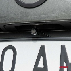 Amio - ΚΑΜΕΡΑ ΟΠΙΣΘΟΠΟΡΕΙΑΣ 12V LED ΜΕ NYΧΤΕΡΙΝΗ ΛΗΨΗ ΚΑΙ ΜΕΤΑΛΛΙΚΗ ΒΑΣΗ ΣΤΗΡΙΞΗΣ HD-320 LED - 1 TEM. (03533/AM)