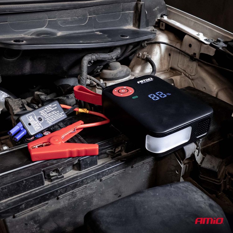 Amio - Φορητός Εκκινητής Μπαταρίας (Jump Starter) Mini με ενσωματωμένο Κομπρεσέρ Αέρα, Powerbank και Φακό LED τάση λειτουργίας 12V με χωρητικότητα 7,2Ah και μέγιστο ρεύμα εκκίνησης 600A για Επιβατικά Αυτοκίνητα - 1 τεμ. (04675/AM) Amio - Φορητός Εκκινητής Μπαταρίας (Jump Starter) Mini με ενσωματωμένο Κομπρεσέρ Αέρα, Powerbank και Φακό LED τάση λειτουργίας 12V με χωρητικότητα 7,2Ah και μέγιστο ρεύμα εκκίνησης 600A για Επιβατικά Αυτοκίνητα - 1 τεμ. (04675/AM)