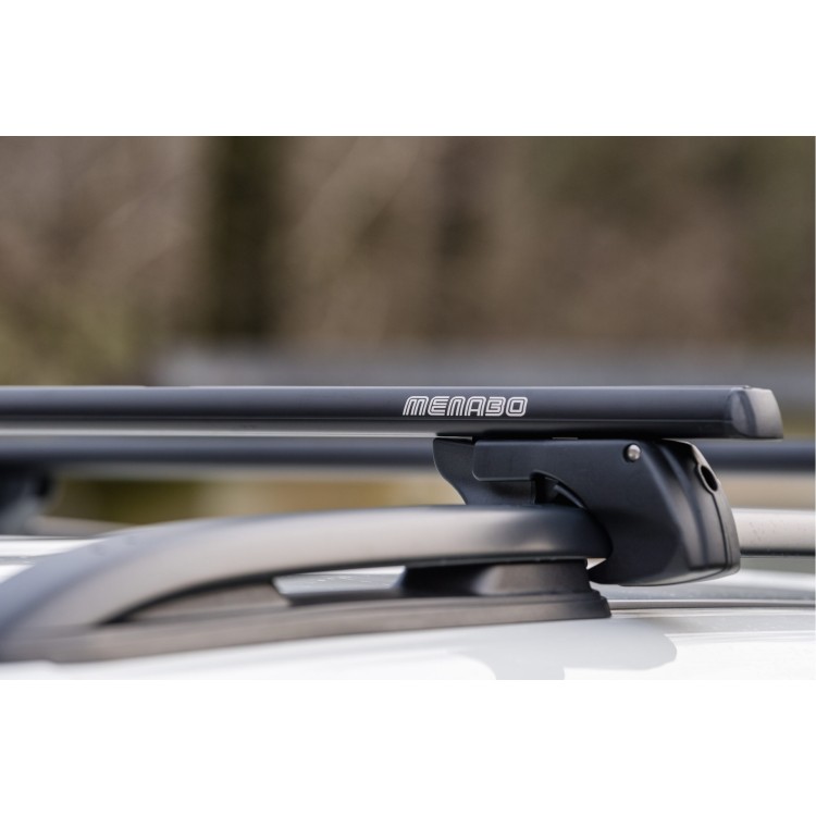 MENABO ΜΠΑΡΕΣ ΟΡΟΦΗΣ ΑΛΟΥΜΙΝΙΟΥ SHERMAN BLACK 120 cm ΣΕ ΜΑΥΡΟ ΧΡΩΜΑ ΓΙΑ Opel Vectra B Station Wagon 5 doors 1995>2002 ΜΕ RAISED RAILS (Παράλληλες Μπάρες με Κενό) - 2 ΤΕΜ. (12280/MB)