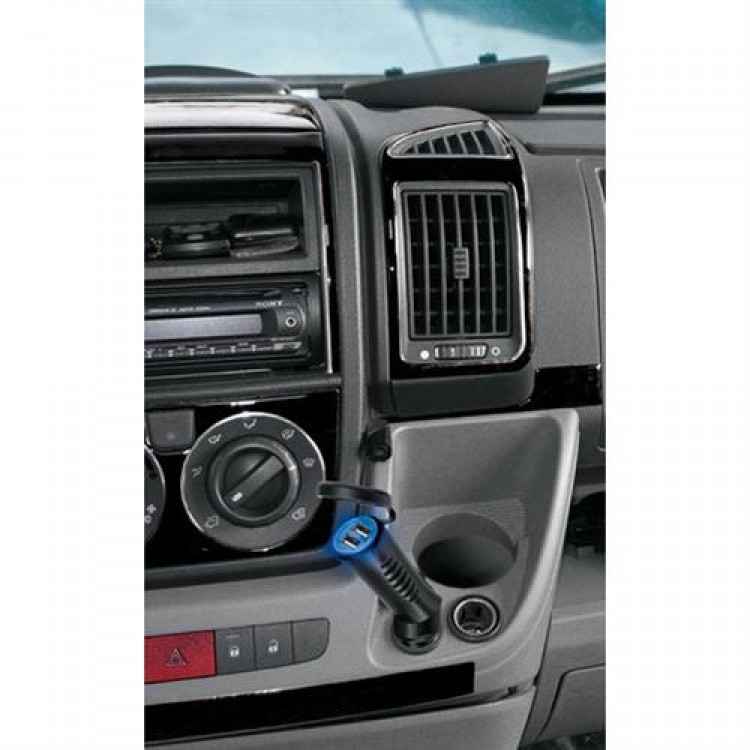 Φορτιστής Αναπτήρα με διπλό USB PLUG-IN EVO 90 μοίρες 12/24V 2,5A Φορτιστής Αναπτήρα με διπλό USB PLUG-IN EVO 90 μοίρες 12/24V 2,5A