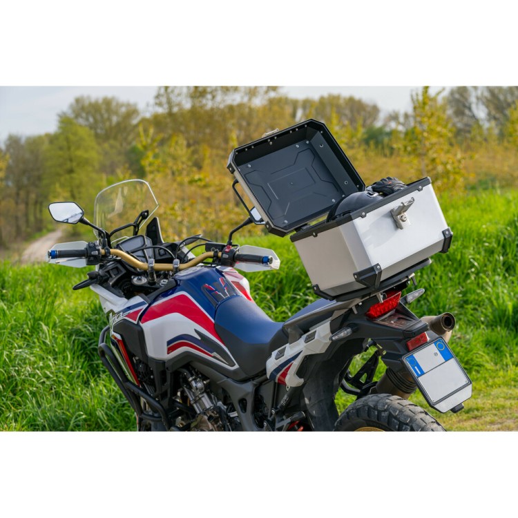 Lampa – Βαλιτσάκι Μοτοσυκλέτας T-Box 45L Ασημί για Άνετη Μεταφορά Εξοπλισμού με Σύστημα Γρήγορης Απελευθέρωσης – 1 Τεμ. (9166.8-LM) Lampa – Βαλιτσάκι Μοτοσυκλέτας T-Box 45L Ασημί για Άνετη Μεταφορά Εξοπλισμού με Σύστημα Γρήγορης Απελευθέρωσης – 1 Τεμ. (9166.8-LM)