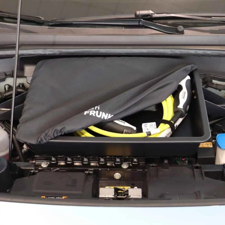 Rati - Frunk Ford Explorer 2024>, Ford Capri 2024> πρακτικός Εμπρός Αποθηκευτικός Χώρος 10L για Καλώδια Φόρτισης και Καθημερινή Οργάνωση Ηλεκτρικών ΙΧ - 1 Τεμ. (V01945A) Rati - Frunk Ford Explorer 2024>, Ford Capri 2024> πρακτικός Εμπρός Αποθηκευτικός Χώρος 10L για Καλώδια Φόρτισης και Καθημερινή Οργάνωση Ηλεκτρικών ΙΧ - 1 Τεμ. (V01945A)